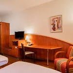 1, 2, Sleep Boardinghouse Zentrum מלון