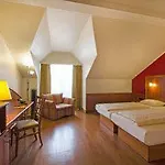 1, 2, Sleep Boardinghouse Zentrum 3*