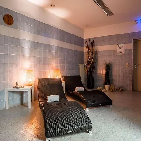 1, 2, Sleep Boardinghouse Zentrum