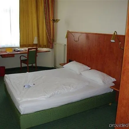 1, 2, Sleep Boardinghouse Zentrum 3*