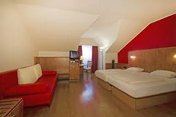 1, 2, Sleep Boardinghouse Zentrum
