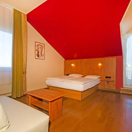1, 2, Sleep Boardinghouse Zentrum