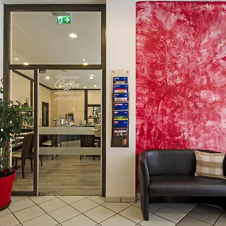 1, 2, Sleep Boardinghouse Zentrum 3*