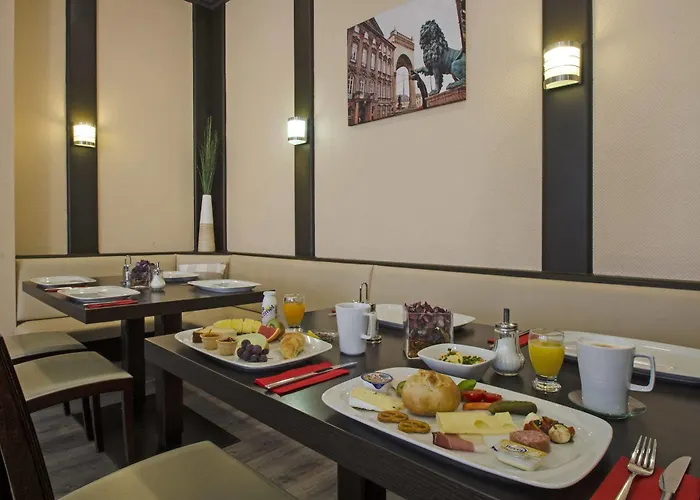 1, 2, Sleep Boardinghouse Zentrum ホテル Unterschleißheim