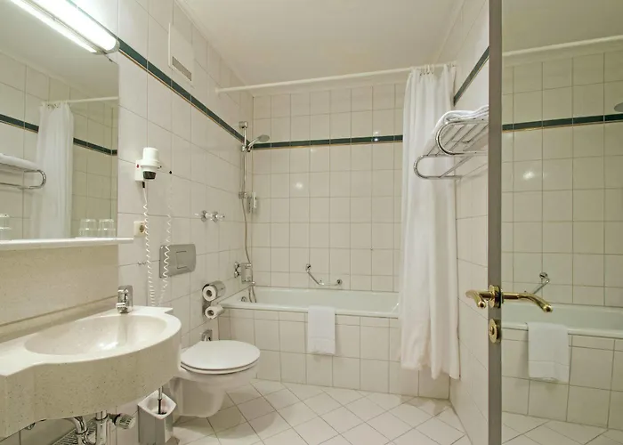 1, 2, Sleep Boardinghouse Zentrum Unterschleißheim