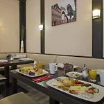 1, 2, Sleep Boardinghouse Zentrum Szálloda Unterschleißheim