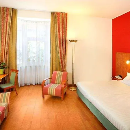 1, 2, Sleep Boardinghouse Zentrum 3*