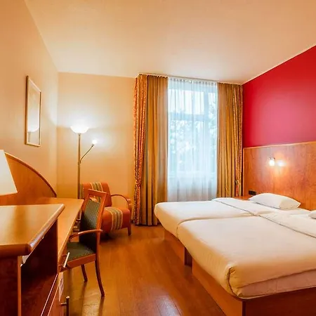 1, 2, Sleep Boardinghouse Zentrum