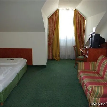 1, 2, Sleep Boardinghouse Zentrum Unterschleißheim