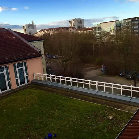 1, 2, Sleep Boardinghouse Zentrum Hotel 3*