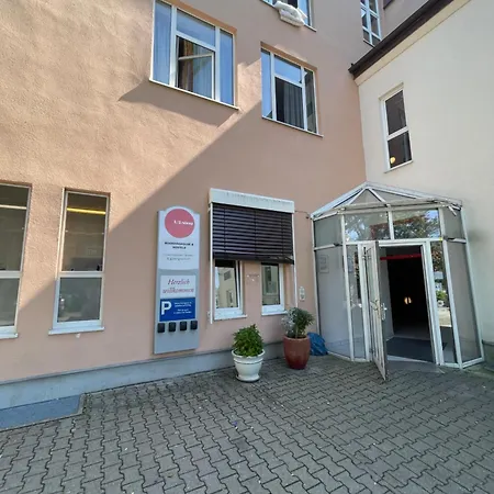1, 2, Sleep Boardinghouse Zentrum Szálloda