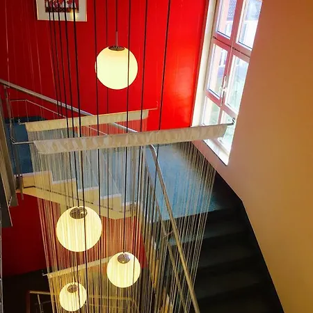 1, 2, Sleep Boardinghouse Zentrum Hotel 3*