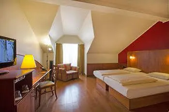 1, 2, Sleep Boardinghouse Zentrum 3*
