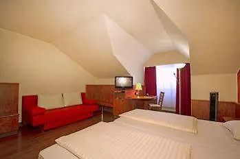 1, 2, Sleep Boardinghouse Zentrum 3* Unterschleißheim