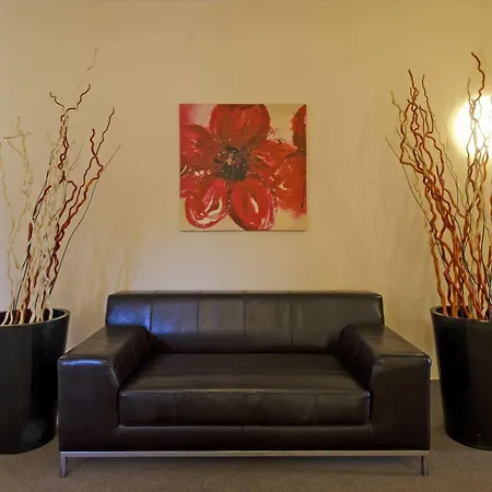 1, 2, Sleep Boardinghouse Zentrum 3*