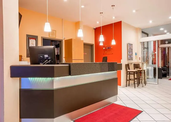 1, 2, Sleep Boardinghouse Zentrum Hotel 3*