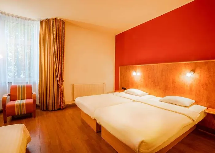 1, 2, Sleep Boardinghouse Zentrum Hotel 3*